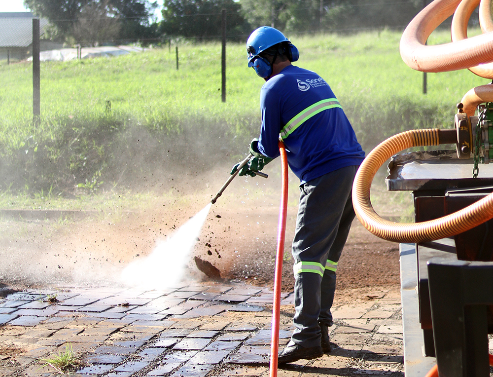 Hidrojateamento de Alta Pressão